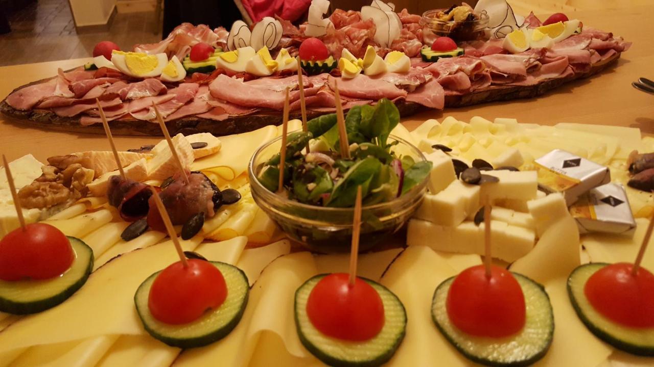 Hotel Weingut Lieschnegg Leutschach Esterno foto