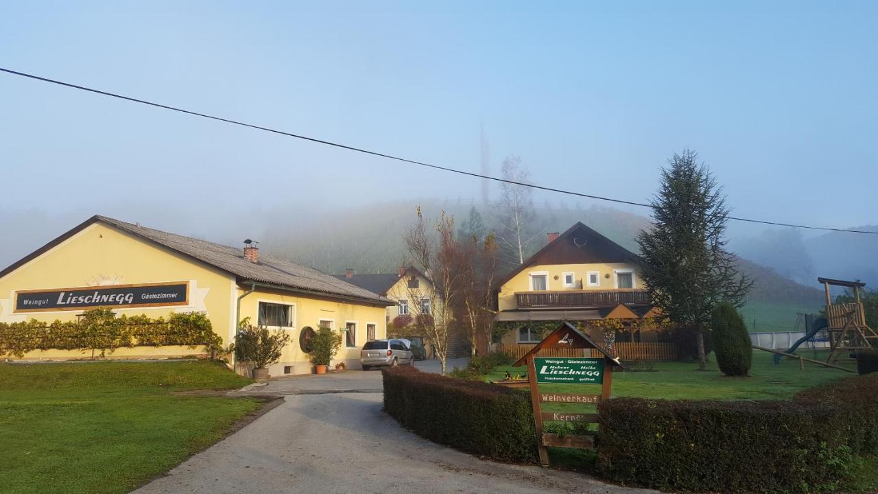 Hotel Weingut Lieschnegg Leutschach Esterno foto
