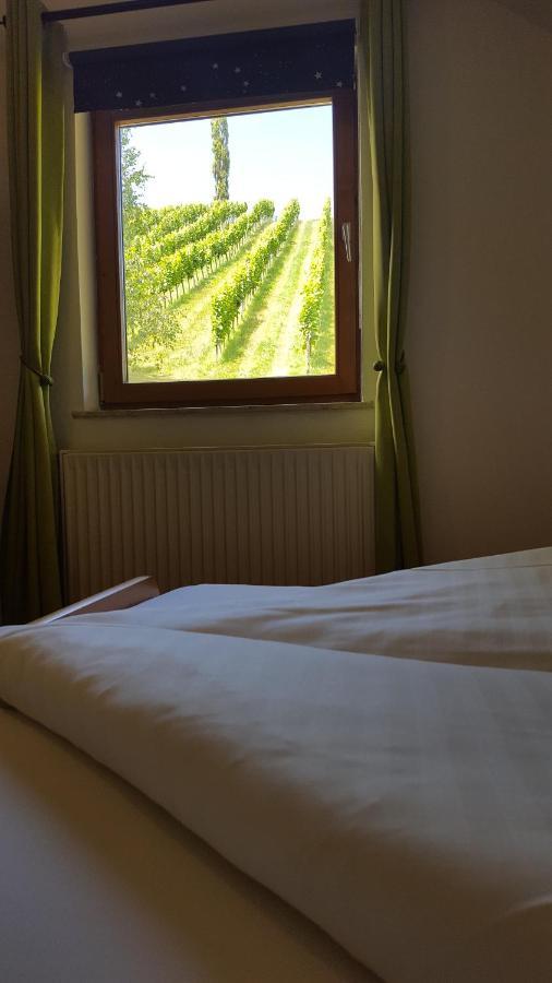 Hotel Weingut Lieschnegg Leutschach Esterno foto